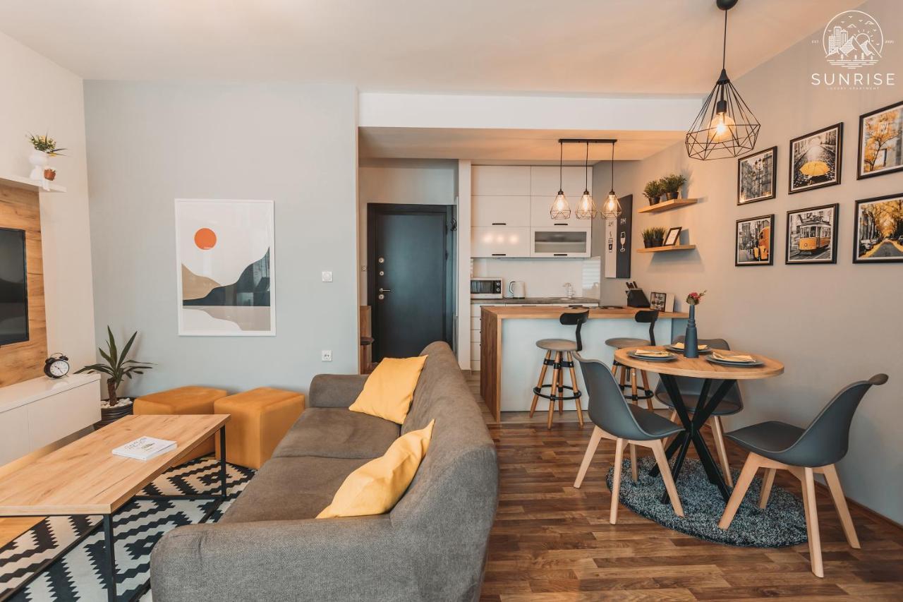 Sunrise Luxury Apartment 比托拉 外观 照片
