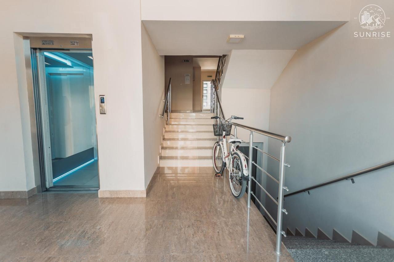 Sunrise Luxury Apartment 比托拉 外观 照片